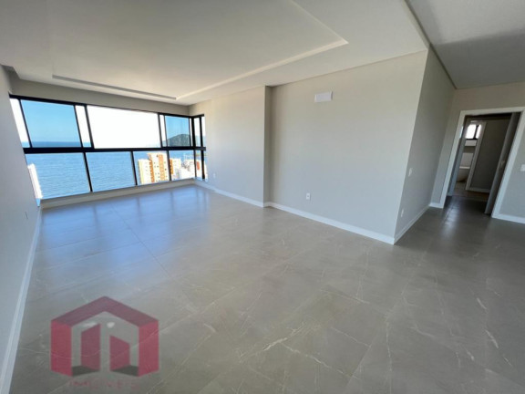 Imagem Imóvel com 4 Quartos à Venda, 221 m²