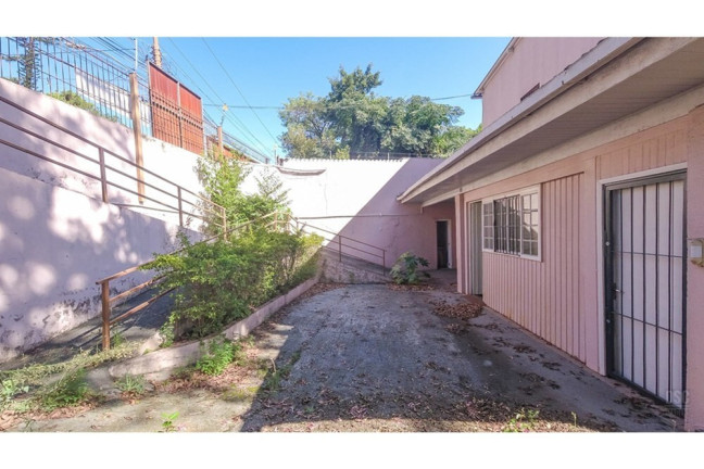 Imagem Casa com 8 Quartos à Venda, 1.278 m² em Glória - Porto Alegre Imagem Casa com 8 Quartos à Venda, 1.278 m² em Glória - Porto Alegre
