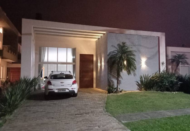 Casa de Condomínio com 4 Quartos à Venda, 280 m² em Parque Antártica - Capão Da Canoa