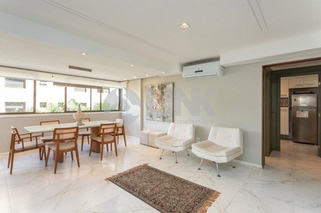 Imagem Apartamento com 3 Quartos à Venda, 142 m² em Petrópolis - Porto Alegre Imagem Apartamento com 3 Quartos à Venda, 142 m² em Petrópolis - Porto Alegre