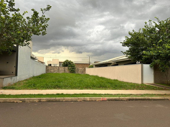 Imagem Terreno à Venda, 360 m² em Vila Aviação - Bauru Imagem Terreno à Venda, 360 m² em Vila Aviação - Bauru