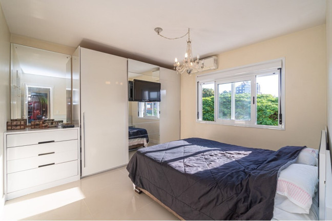 Imagem Apartamento com 3 Quartos à Venda, 80 m² em Menino Deus - Porto Alegre Imagem Apartamento com 3 Quartos à Venda, 80 m² em Menino Deus - Porto Alegre
