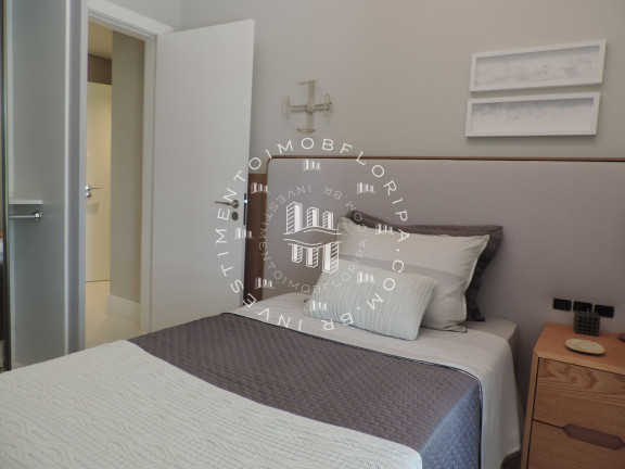 Imagem Apartamento com 3 Quartos à Venda, 126 m² em Jurerê - Florianópolis Imagem Apartamento com 3 Quartos à Venda, 126 m² em Jurerê - Florianópolis