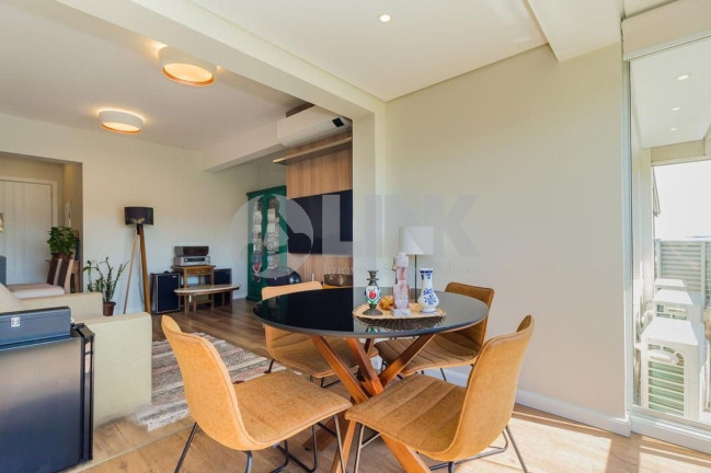 Imagem Apartamento com 2 Quartos à Venda, 77 m² em Petrópolis - Porto Alegre Imagem Apartamento com 2 Quartos à Venda, 77 m² em Petrópolis - Porto Alegre