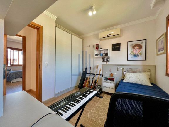 Imagem Casa com 3 Quartos à Venda, 156 m² em Tomazetti - Santa Maria Imagem Casa com 3 Quartos à Venda, 156 m² em Tomazetti - Santa Maria