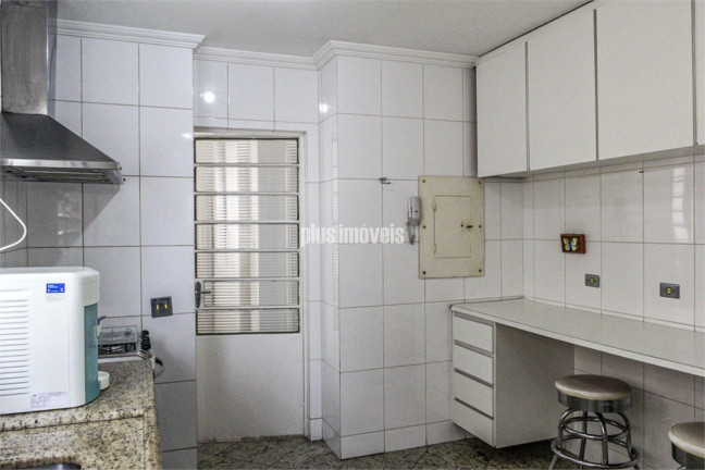Imagem Apartamento com 3 Quartos à Venda, 185 m² em Itaim Bibi - São Paulo Imagem Apartamento com 3 Quartos à Venda, 185 m² em Itaim Bibi - São Paulo