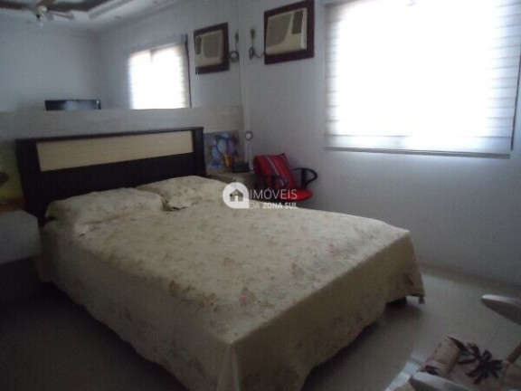 Imagem Casa com 3 Quartos à Venda, 177 m²