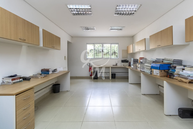 Imagem Casa com 12 Quartos à Venda, 520 m² em Pacaembu - São Paulo Imagem Casa com 12 Quartos à Venda, 520 m² em Pacaembu - São Paulo