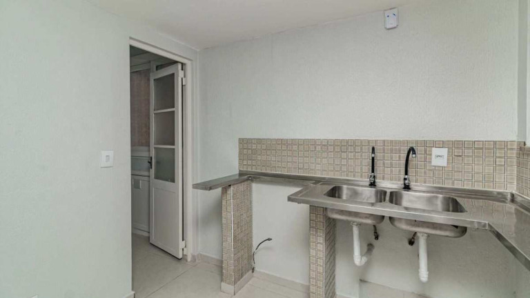 Imagem Apartamento com 2 Quartos à Venda, 79 m² em Centro Histórico - Porto Alegre Imagem Apartamento com 2 Quartos à Venda, 79 m² em Centro Histórico - Porto Alegre