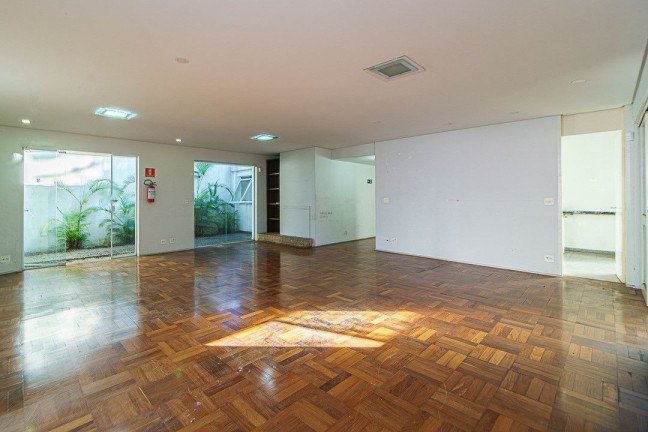 Imagem Imóvel com 4 Quartos à Venda, 334 m² em Sumaré - São Paulo Imagem Imóvel com 4 Quartos à Venda, 334 m² em Sumaré - São Paulo