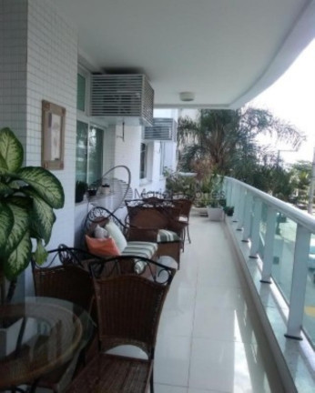 Imagem Imóvel com 3 Quartos à Venda, 130 m² em Charitas - Niterói Imagem Imóvel com 3 Quartos à Venda, 130 m² em Charitas - Niterói
