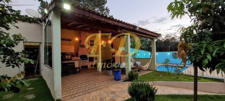 Imagem Chácara com 6 Quartos à Venda, 1.035 m² em Jardim Sun Valley - Mairiporã Imagem Chácara com 6 Quartos à Venda, 1.035 m² em Jardim Sun Valley - Mairiporã