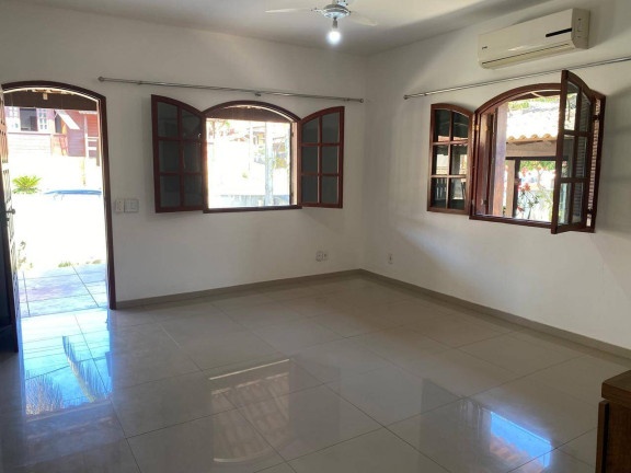 Imagem Casa com 4 Quartos à Venda, 132 m² em Ponte Dos Leites - Araruama Imagem Casa com 4 Quartos à Venda, 132 m² em Ponte Dos Leites - Araruama