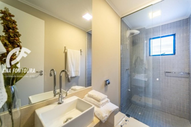 Imagem Apartamento com 3 Quartos à Venda, 120 m² em Centro - Balneário Camboriú Imagem Apartamento com 3 Quartos à Venda, 120 m² em Centro - Balneário Camboriú