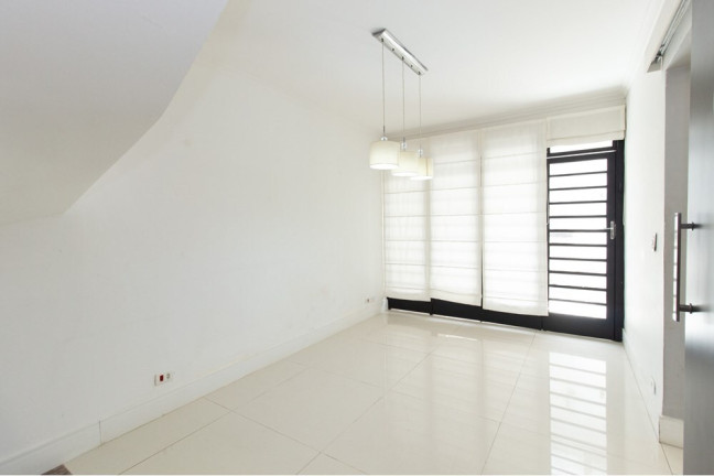 Imagem Casa com 3 Quartos à Venda, em Moema - São Paulo Imagem Casa com 3 Quartos à Venda, em Moema - São Paulo