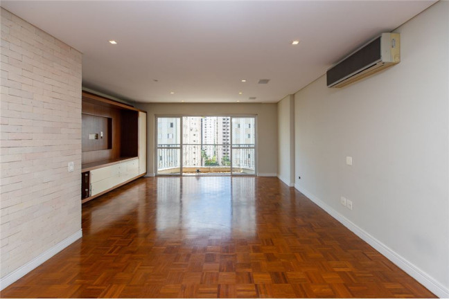 Apartamento com 3 Quartos à Venda, 158 m² em Moema - São Paulo