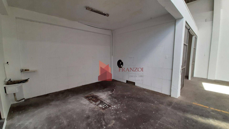 Imagem Galpão para Alugar, 275 m² em São João - Itajaí Imagem Galpão para Alugar, 275 m² em São João - Itajaí