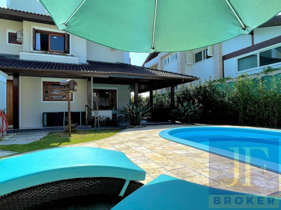 Imagem Casa com 5 Quartos para Temporada, 350 m² em Jurerê Internacional - Florianópolis Imagem Casa com 5 Quartos para Temporada, 350 m² em Jurerê Internacional - Florianópolis
