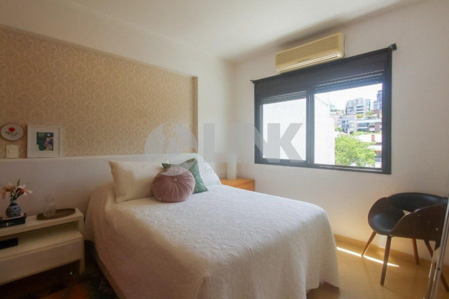 Imagem Apartamento com 2 Quartos à Venda, 81 m² em Auxiliadora - Porto Alegre Imagem Apartamento com 2 Quartos à Venda, 81 m² em Auxiliadora - Porto Alegre