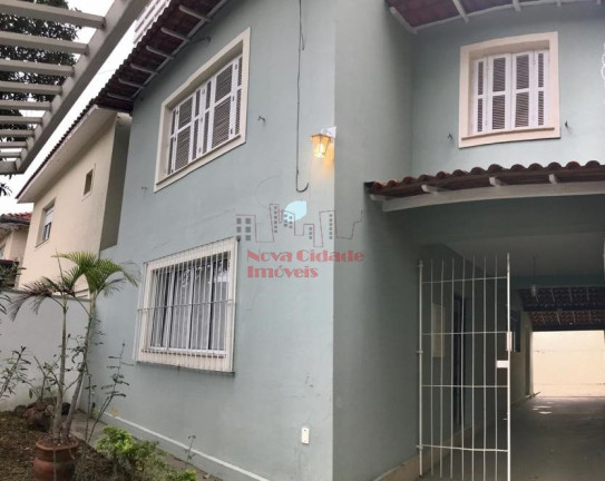 Imagem Sobrado com 3 Quartos à Venda ou Locação, 156 m² em Vila Olímpia - São Paulo Imagem Sobrado com 3 Quartos à Venda ou Locação, 156 m² em Vila Olímpia - São Paulo