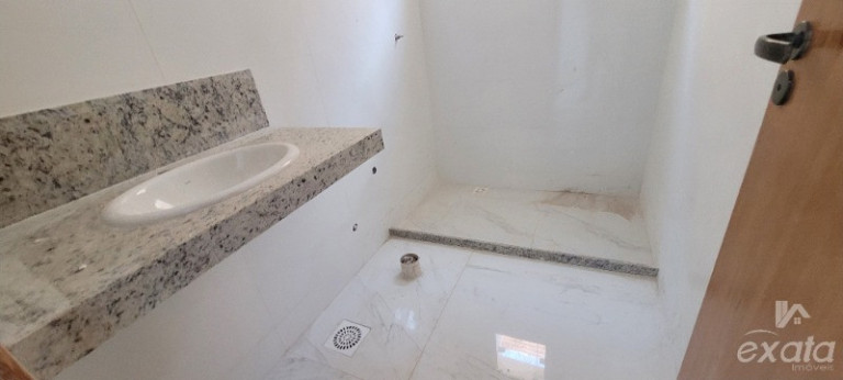 Imagem Casa com 2 Quartos para Alugar ou Temporada, 64 m² em Enseada De Jacaraípe - Serra