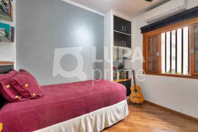 Imagem Casa com 3 Quartos à Venda, 228 m² em Tucuruvi - São Paulo Imagem Casa com 3 Quartos à Venda, 228 m² em Tucuruvi - São Paulo