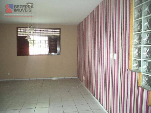Imagem Casa com 4 Quartos à Venda, 312 m² em Candelária - Natal Imagem Casa com 4 Quartos à Venda, 312 m² em Candelária - Natal