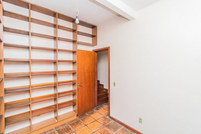 Imagem Imóvel com 4 Quartos à Venda, em Ipanema - Porto Alegre Imagem Imóvel com 4 Quartos à Venda, em Ipanema - Porto Alegre