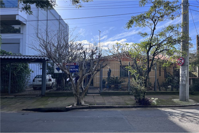 Imagem Casa com 2 Quartos à Venda, 276 m² em Sarandi - Porto Alegre Imagem Casa com 2 Quartos à Venda, 276 m² em Sarandi - Porto Alegre