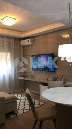 Imagem Apartamento com 2 Quartos à Venda, 60 m² em Vila Jardim - Porto Alegre