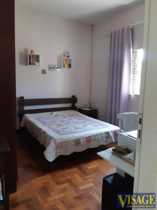 Imagem Casa com 3 Quartos à Venda, em Centro - Jacareí Imagem Casa com 3 Quartos à Venda, em Centro - Jacareí