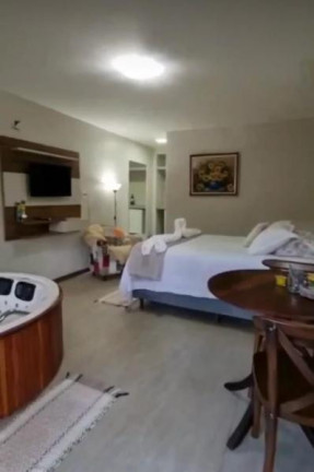 Imagem Imóvel com 7 Quartos à Venda, 700 m² em Recreio Da Serra - Piraquara