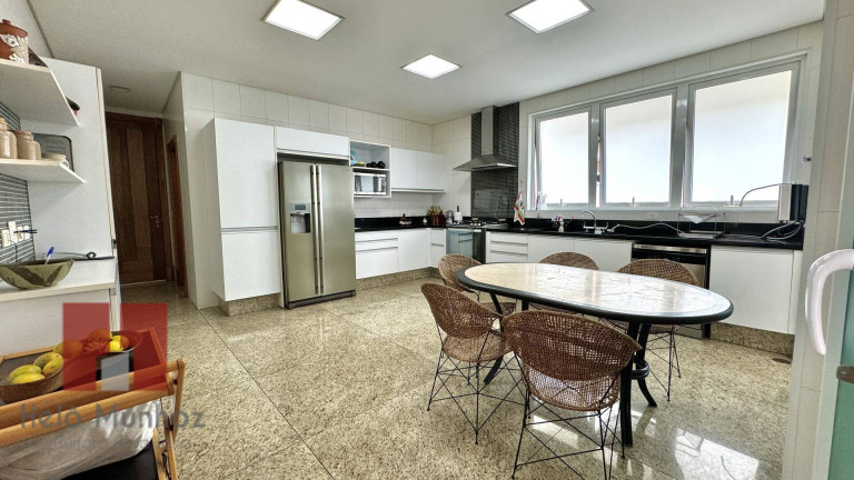 Imagem Casa com 4 Quartos à Venda, 1.170 m² em Alphaville - Santana De Parnaíba