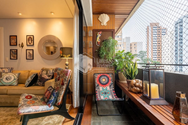 Imagem Apartamento com 4 Quartos à Venda, 141 m² em Moema - São Paulo Imagem Apartamento com 4 Quartos à Venda, 141 m² em Moema - São Paulo