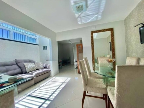 Imagem Casa com 4 Quartos à Venda, 233 m² em Menino Deus - Porto Alegre Imagem Casa com 4 Quartos à Venda, 233 m² em Menino Deus - Porto Alegre