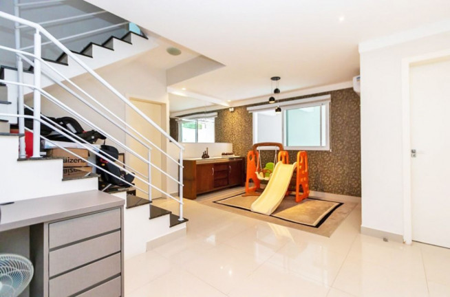 Imagem Sobrado com 3 Quartos à Venda, 154 m² em Atuba - Curitiba