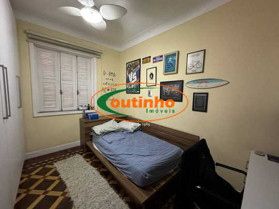 Imagem Casa com 4 Quartos à Venda, 200 m² em Tijuca - Rio De Janeiro Imagem Casa com 4 Quartos à Venda, 200 m² em Tijuca - Rio De Janeiro