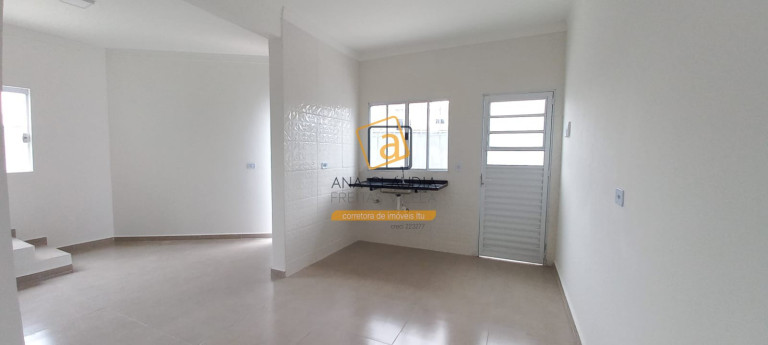 Imagem Sobrado com 2 Quartos à Venda,  em Jardim Rubi - Sorocaba