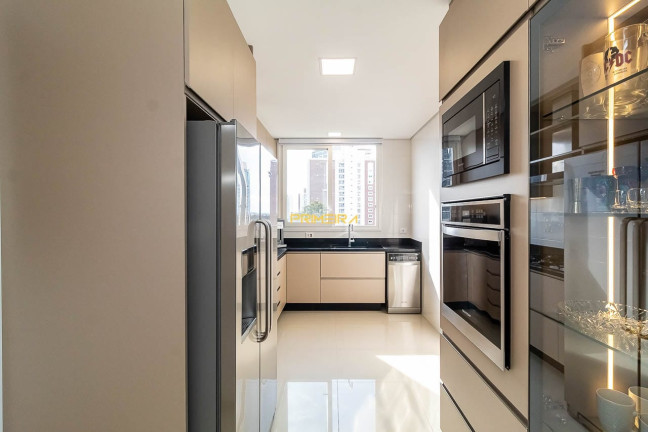 Imagem Apartamento com 3 Quartos à Venda, 243 m² em Mossunguê - Curitiba