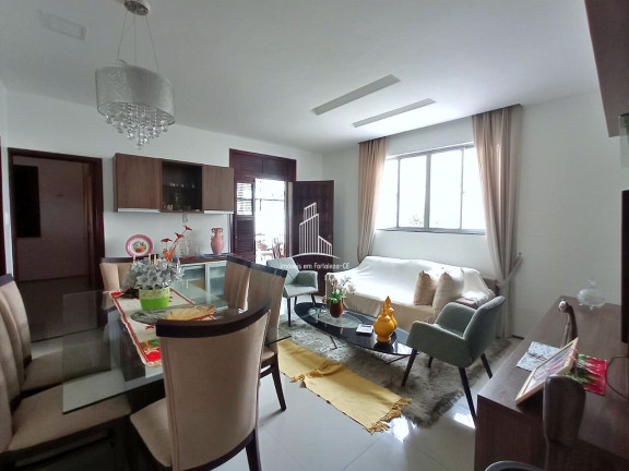 Imagem Casa com 6 Quartos à Venda, 319 m² em Aldeota - Fortaleza Imagem Casa com 6 Quartos à Venda, 319 m² em Aldeota - Fortaleza