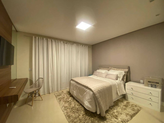 Imagem Casa com 5 Quartos à Venda, em Centro - Xangri-lá Imagem Casa com 5 Quartos à Venda, em Centro - Xangri-lá
