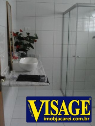 Imagem Casa com 5 Quartos à Venda, em Centro - Jacareí Imagem Casa com 5 Quartos à Venda, em Centro - Jacareí