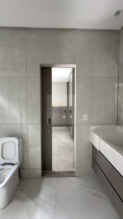 Imagem Casa com 4 Quartos à Venda, em Jardim América - Goiânia Imagem Casa com 4 Quartos à Venda, em Jardim América - Goiânia