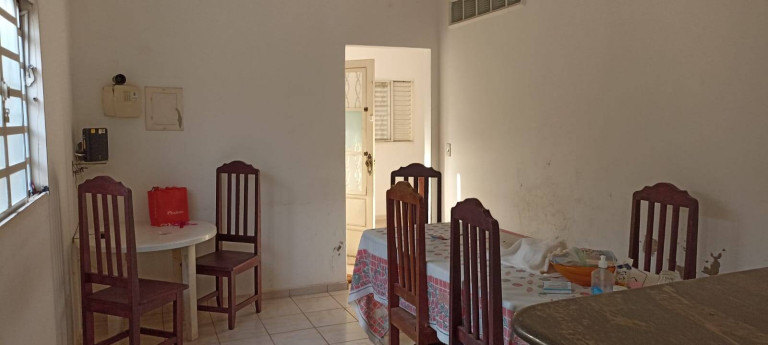 Imagem Casa com 3 Quartos à Venda, em Morada Do Ouro - Cuiabá Imagem Casa com 3 Quartos à Venda, em Morada Do Ouro - Cuiabá