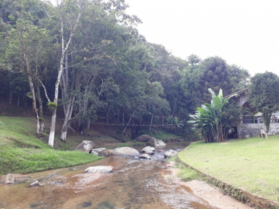 Imagem Chácara com 5 Quartos à Venda, 300 m² em Oliveira - Tijucas