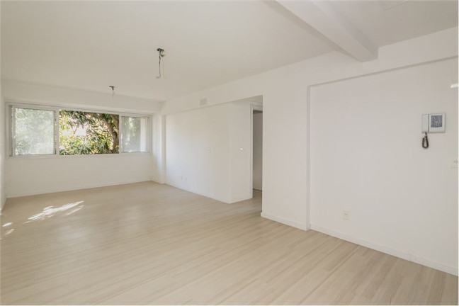 Imagem Imóvel com 2 Quartos à Venda, em Passo Da Areia - Porto Alegre Imagem Imóvel com 2 Quartos à Venda, em Passo Da Areia - Porto Alegre