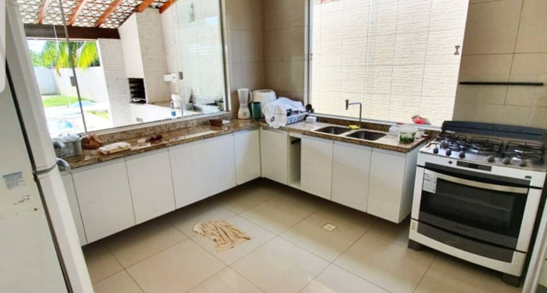 Imagem Casa com 4 Quartos à Venda, 400 m² em Barra Do Jacuipe - Camaçari Imagem Casa com 4 Quartos à Venda, 400 m² em Barra Do Jacuipe - Camaçari