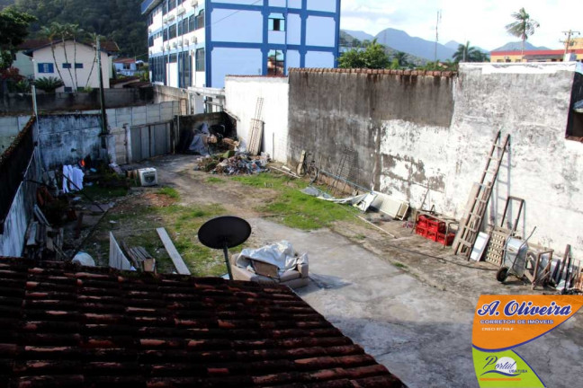 Imagem Casa com 10 Quartos à Venda, 210 m² em Silop - Ubatuba Imagem Casa com 10 Quartos à Venda, 210 m² em Silop - Ubatuba