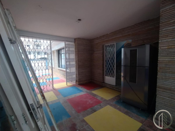 Imagem Casa com 5 Quartos à Venda, 419 m² em Embaré - Santos