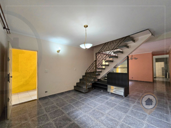 Imagem Casa com 4 Quartos à Venda, 180 m² em Guarulhos Imagem Casa com 4 Quartos à Venda, 180 m² em Guarulhos